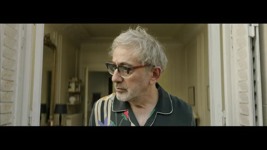 Video for the film It Must Be Heaven — Il Paradiso Probabilmente - Trailer Italiano Ufficiale