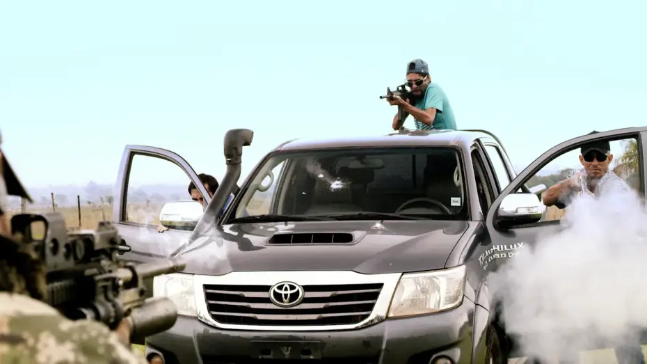 Video for the film Leal — Leal - Solo hay una forma de vivir - Solo en cines