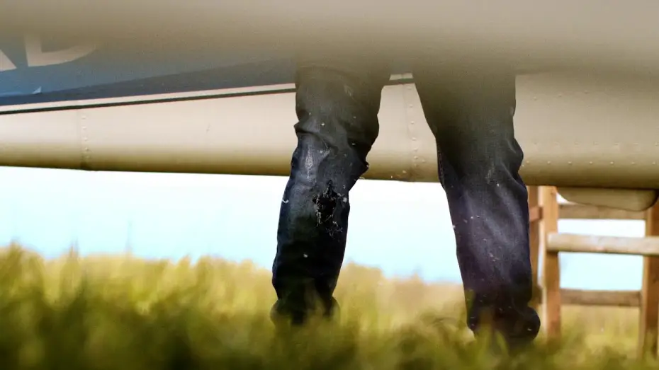Video for the film Leal — Leal - Solo hay una forma de vivir - Solo en cines