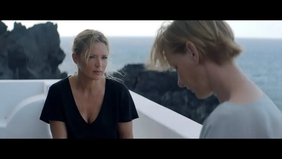 Video for the film Sibyl — El reflejo de Sibyl - Trailer español (HD)