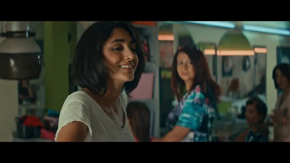 Video for the film Arab Blues — Un divan à Tunis - Teaser : "salon de coiffure" [VF]