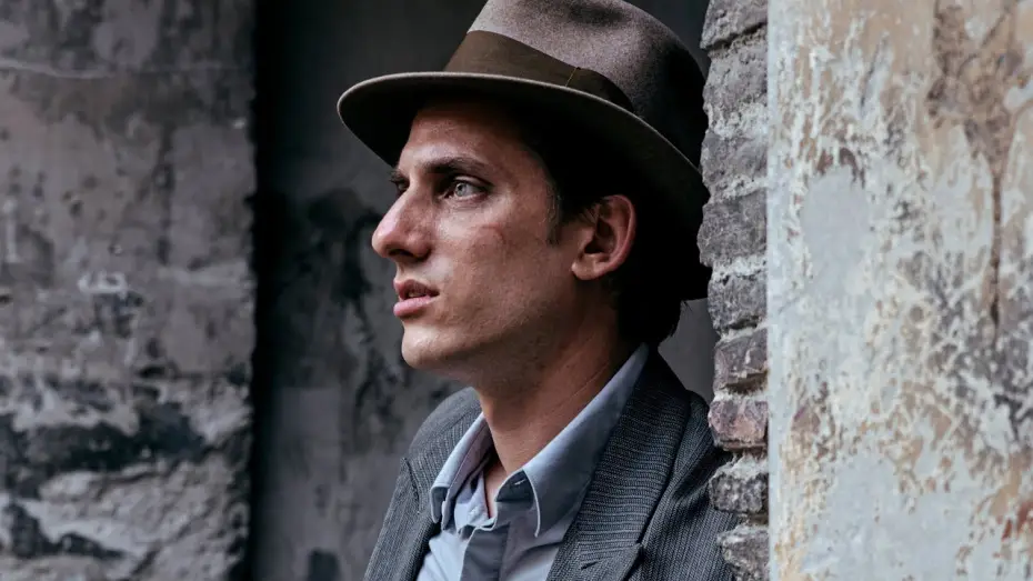 Video for the film Martin Eden — Martin Eden - Tráiler español