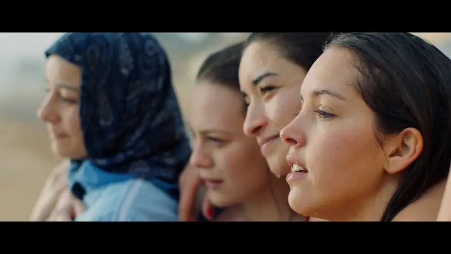 Video for the film Papicha — PAPICHA, SUEÑOS DE LIBERTAD
