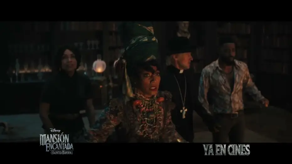 Video for the film Haunted Mansion — Anuncio: 'Deberían mudarse'