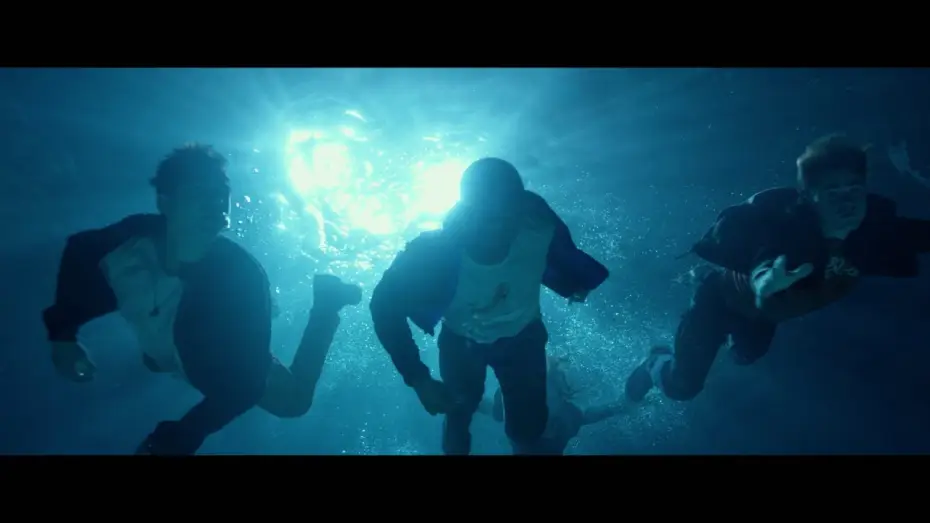 Video for the film Power Rangers — POWER RANGERS - Extrait "Sous l'eau" - VF