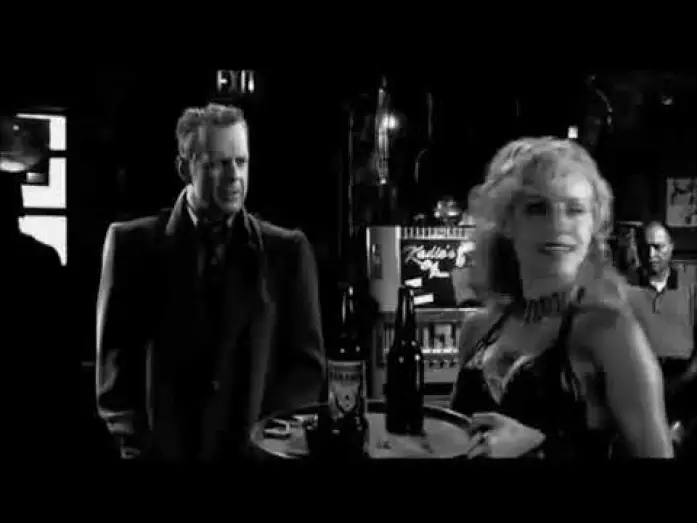 Video for the film Sin City — TRAILER Sin City