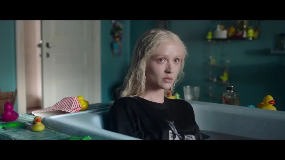 Video for the film A Mermaid in Paris — Une Sirène à Paris - Extrait : "Johnny Cash" [VF]