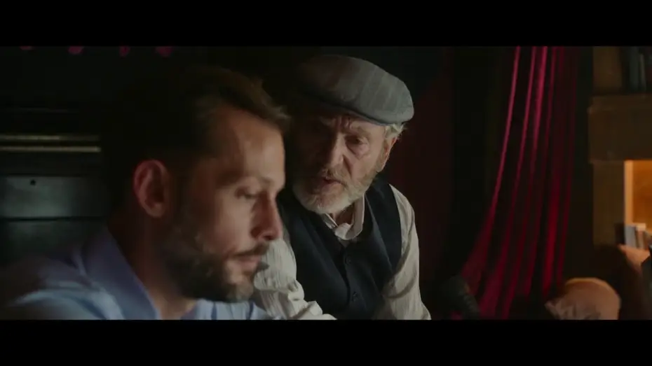 Video for the film A Mermaid in Paris — Une Sirène à Paris - Extrait : "Panache" [VF]