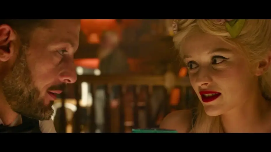 Video for the film A Mermaid in Paris — Une Sirène à Paris - Extrait : "talkie walkie" [VF]