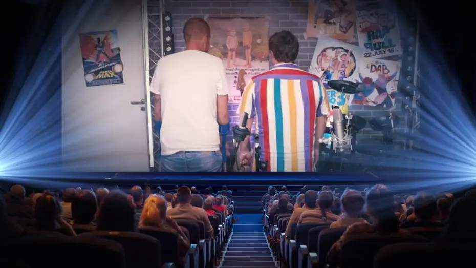 Video for the film 30 Days Max — On apparaît DE DOS dans le dernier film de Tarek Boudali (saurez-vous nous retrouver ?)