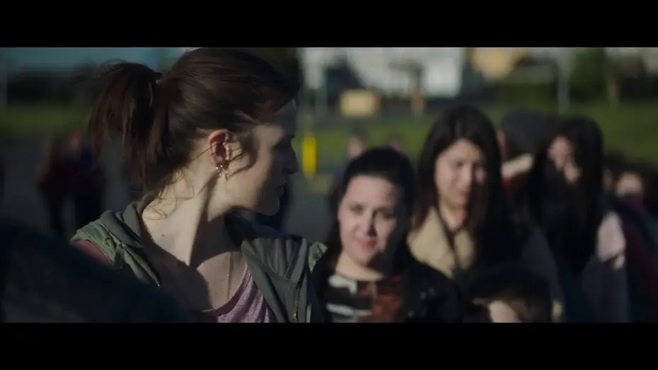 Video for the film Herself — VOLVER A EMPEZAR (HERSELF) - Tráiler