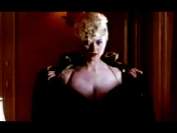 Video for the film Dick Tracy — Dick Tracy - Trailer (1990)