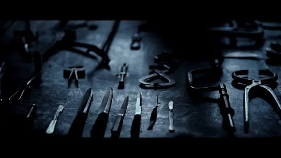 Video for the film The Raven — The Raven - Trailer italiano definitivo