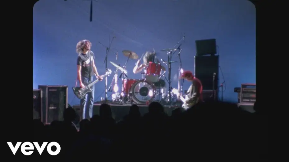 Video for the film Nirvana: Live at the Paramount — Nirvana - School (Live At The Paramount, Seattle / 1991)