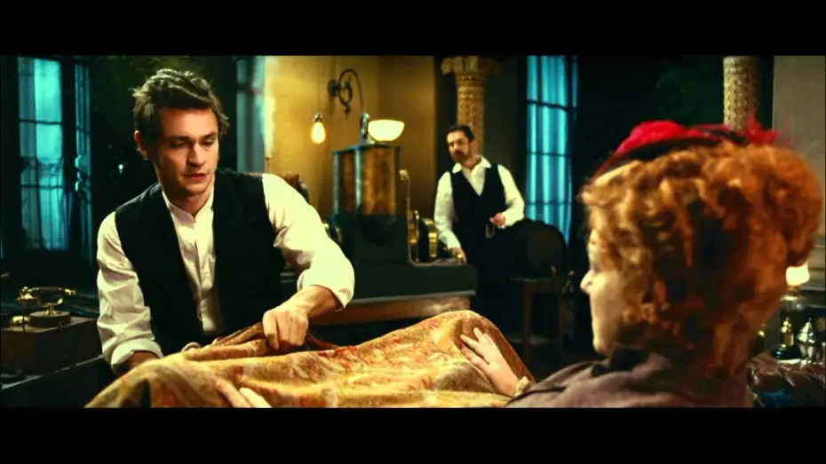 Video for the film Hysteria — Hysteria - Trailer en Castellano y HD (Alta definición)