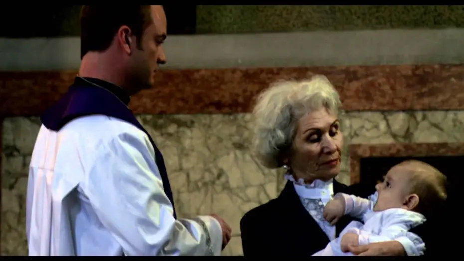 Video for the film The Devil Inside — Devil Inside : clip "Baptême" VOST