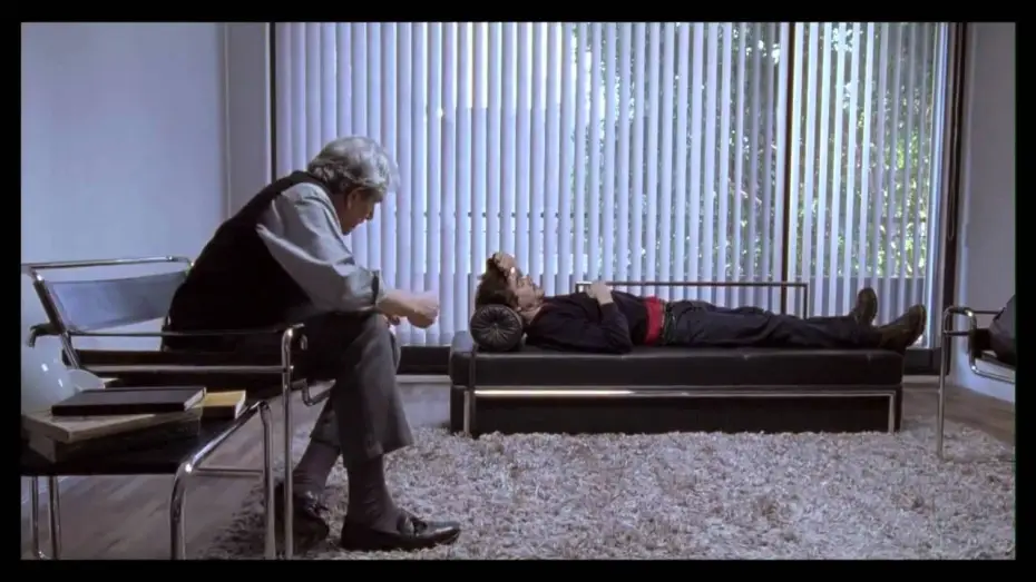 Video for the film Sidewalls — Trailer Medianeras (ITA)