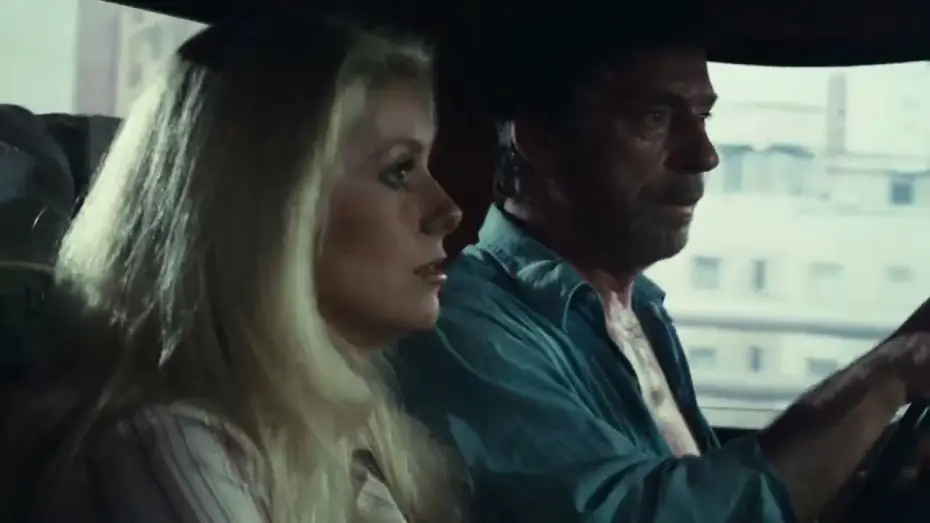 Video for the film Lovers Like Us — LE SAUVAGE | Extrait - La course-poursuite
