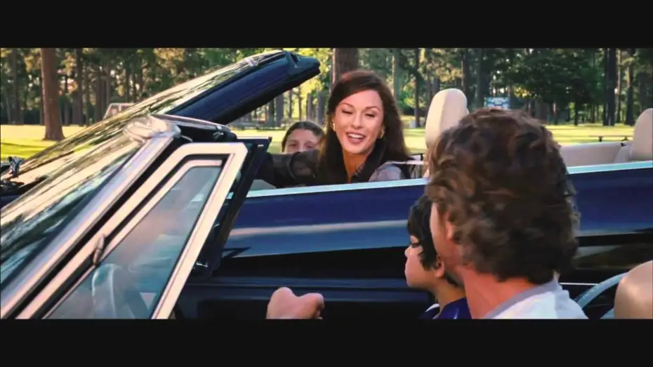 Video for the film Playing for Keeps — Un buen partido - Trailer en español HD