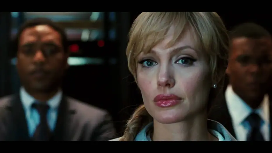Video for the film Salt — Salt - Trailer HD 1080p (Español)