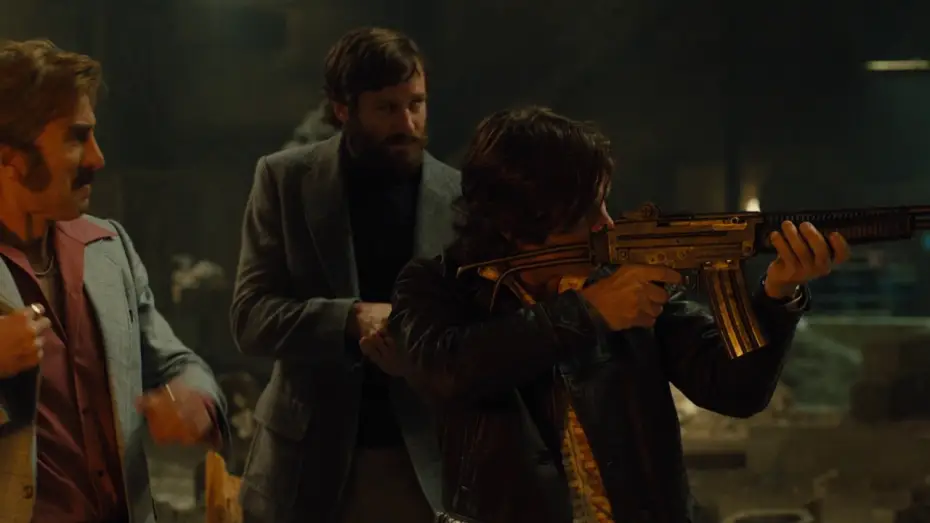 Video for the film Free Fire — FREE FIRE - Extrait - Test de la marchandise - VOST