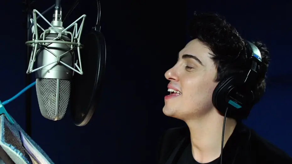 Video for the film Coco — Disney•Pixar Coco - Michele Bravi canta la colonna sonora di Coco - Featurette