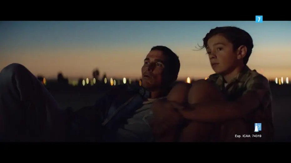 Video for the film Ford v Ferrari — Clip en español "La vuelta perfecta"