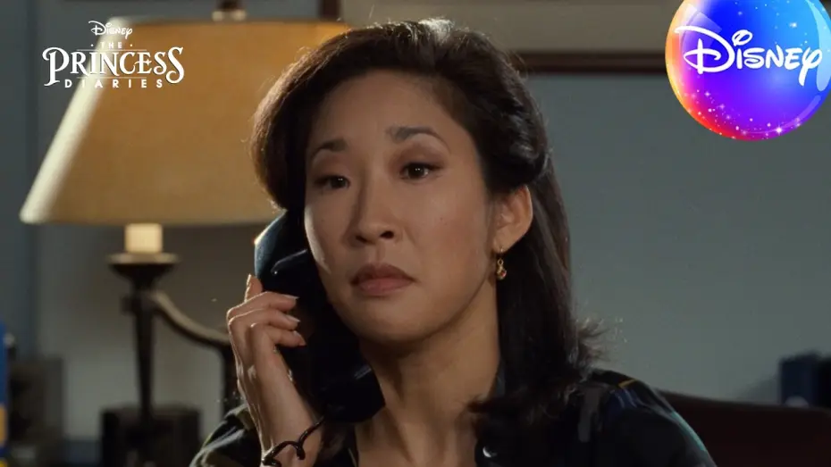 Video for the film The Princess Diaries — “The Queen Is Coming!”
