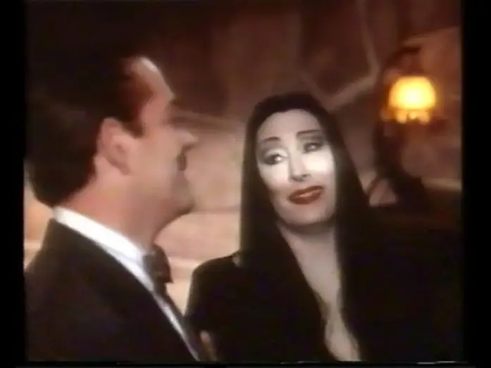 Video for the film Addams Family Values — TRAILER la familia addams 2
