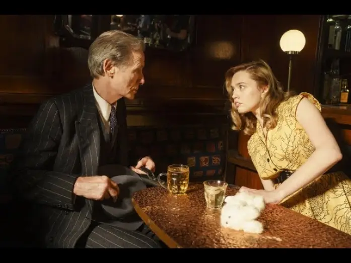 Video for the film Living — Living - Trailer español