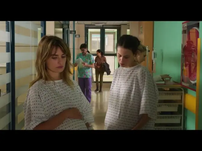 Video for the film Parallel Mothers — Teaser trailer