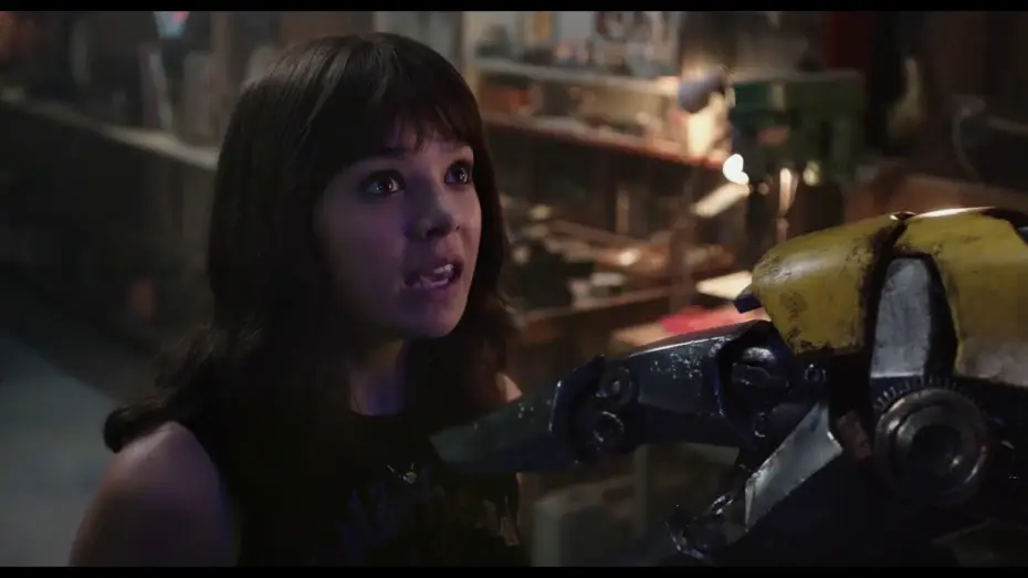 Video for the film Bumblebee — Bumblebee | Tráiler | Paramount Pictures Spain