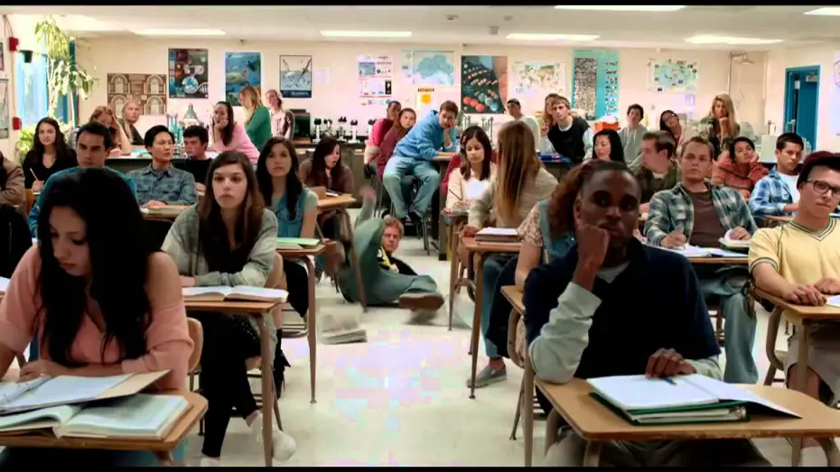 Video for the film Chasing Mavericks — Persiguiendo Mavericks - Trailer en español HD