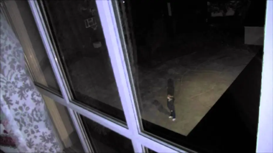 Video for the film Paranormal Activity 4 — Paranormal Activity 4 - Bande-annonce officielle VOST