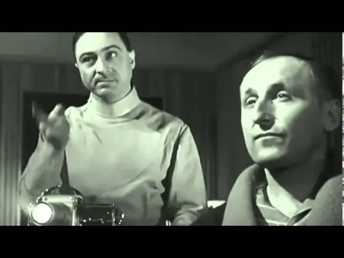 Video for the film The Mirror Has Two Faces — Le Miroir a deux faces ( 1958 - extrait )