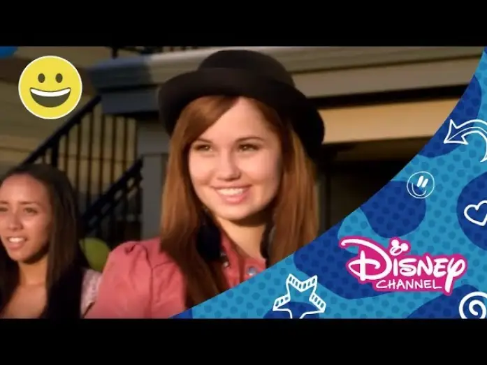 Video for the film Radio Rebel — Radio Rebelde: Tráiler | Disney Channel Oficial