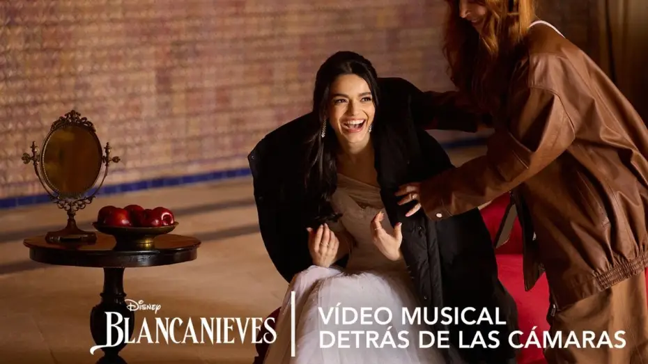 Video for the film Disney's Snow White — Blancanieves | Detrás de las cámaras del vídeo musical de ‘Waiting On A Wish’ | Ya en cines