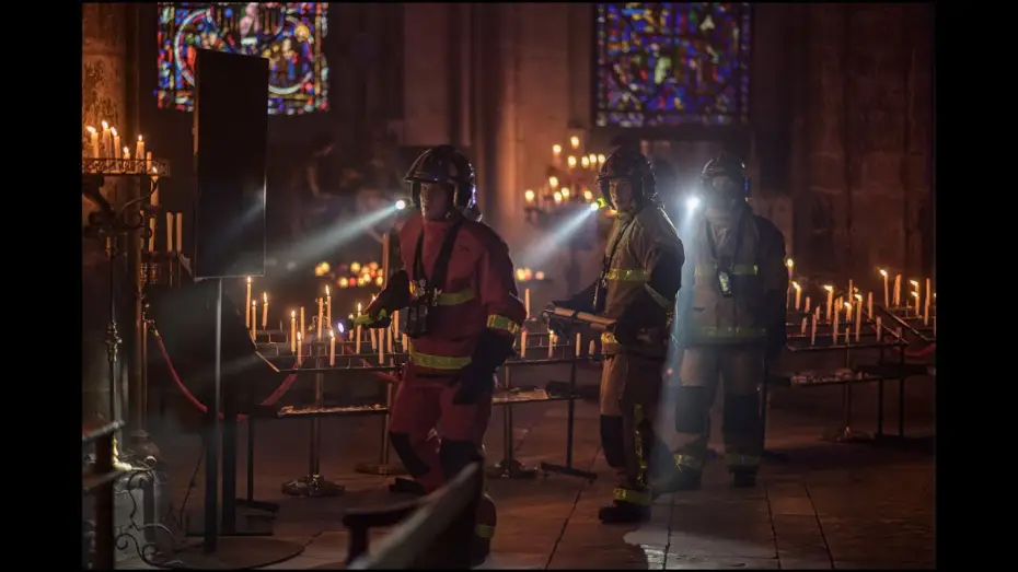 Video for the film Notre-Dame on Fire — Arde Notre Dame - Trailer español
