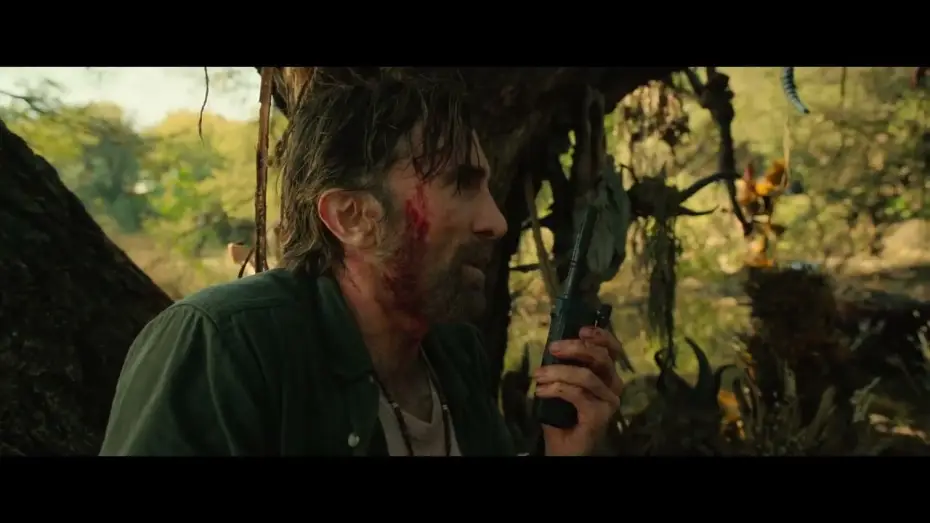 Video for the film Beast — Beast | Clip "Il leone usa Nate come esca"