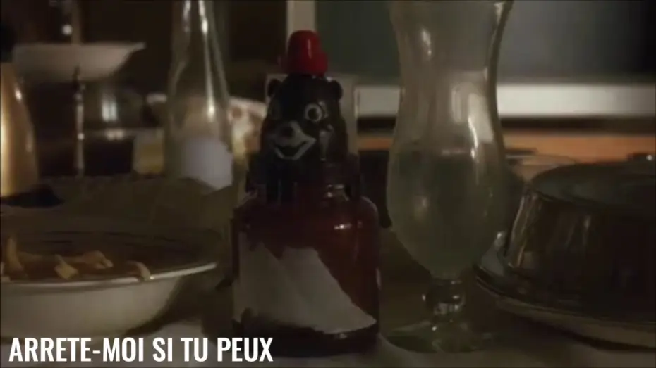 Video for the film Catch Me If You Can — Arrête-moi si tu peux - Scène culte - Le bluff du portefeuille