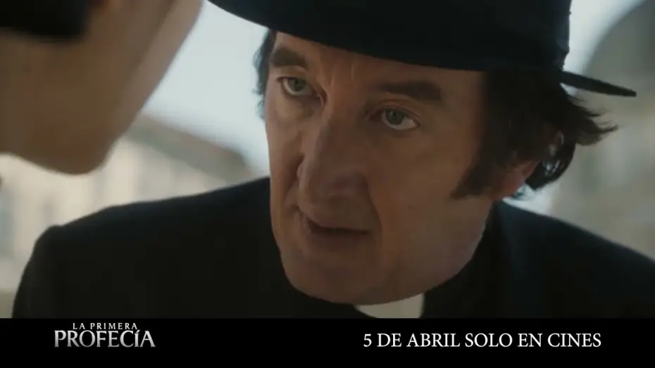 Video for the film The First Omen — Anuncio: 'Es la chica'