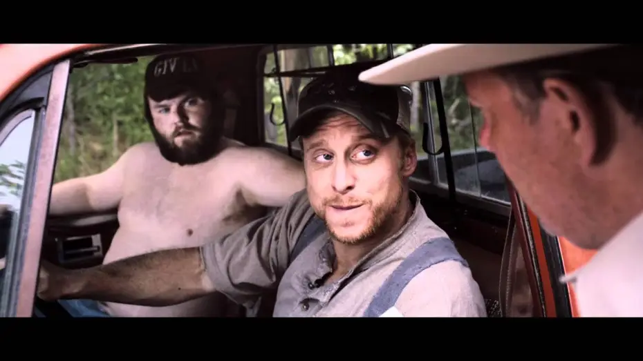 Video for the film Tucker and Dale vs. Evil — TUCKER & DALE FIGHTENT LE MAL - Extrait 1 - VF