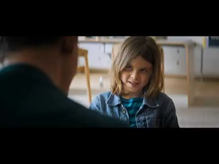 Video for the film Oskar's Dress — Trailer   El vestido de Oskar