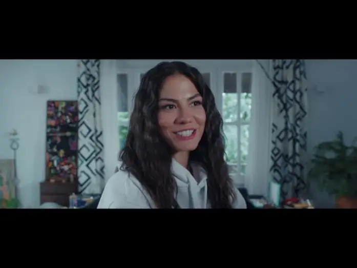 Video for the film Love Tactics — Tráiler Tácticas en el amor