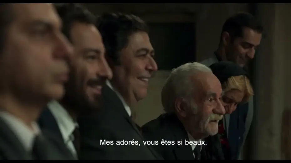 Video for the film Leila's Brothers — Trailer de Leila's Brothers — Leila et ses frères/برادران لیلا subtitulado en francés (HD)