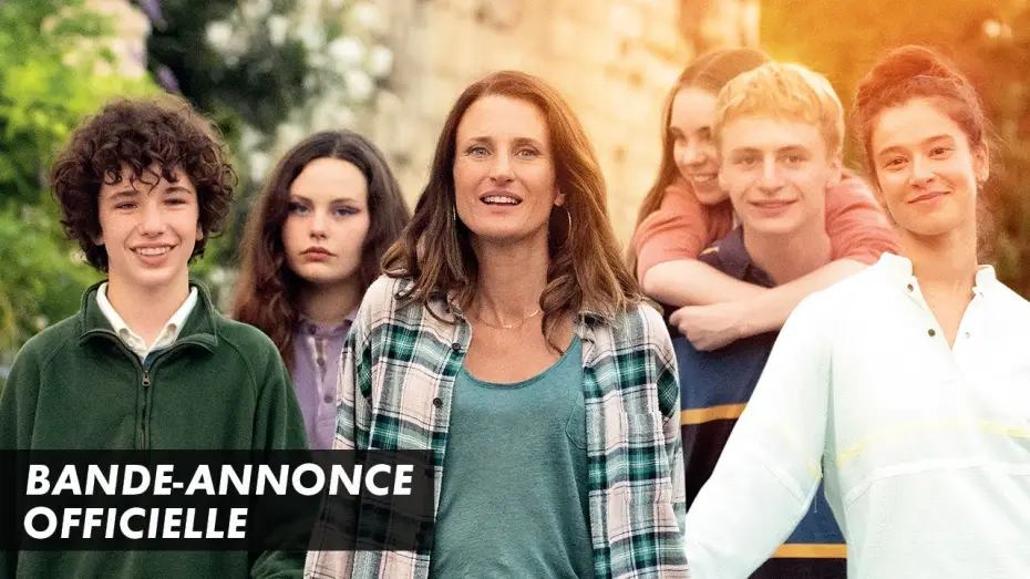 Video for the film Toni — TONI EN FAMILLE – Bande-annonce Officielle – Camille Cottin (2023)