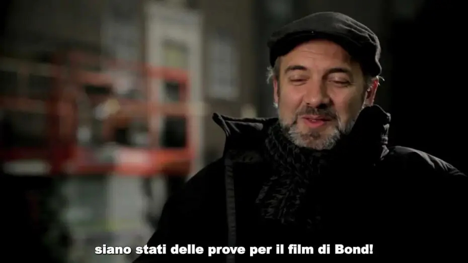 Video for the film Skyfall — 007 Skyfall - Featurette "Bond secondo Mendes"