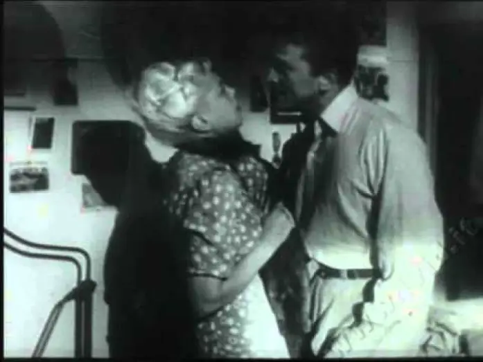 Video for the film Ace in the Hole — L'ASSO NELLA MANICA (1951) - Trailer Italiano