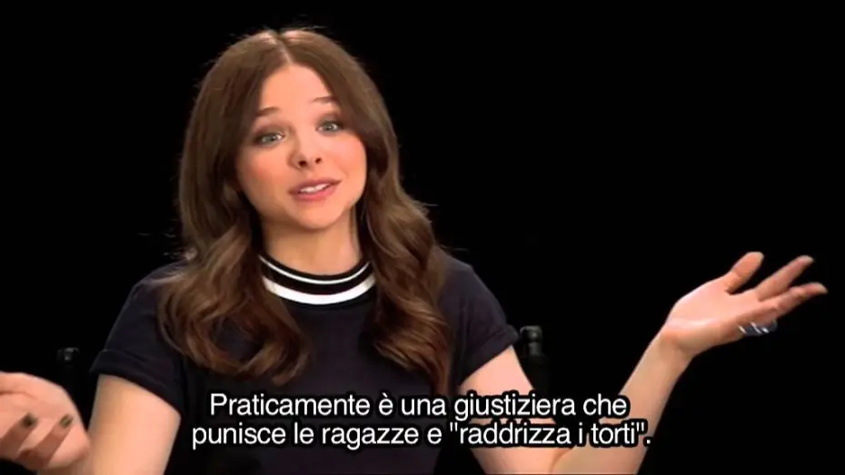 Video for the film Kick-Ass 2 — Kick-Ass 2 - Intervista a Chole Grace Moretz, nel film Hit Girl (sottotitoli in italiano)