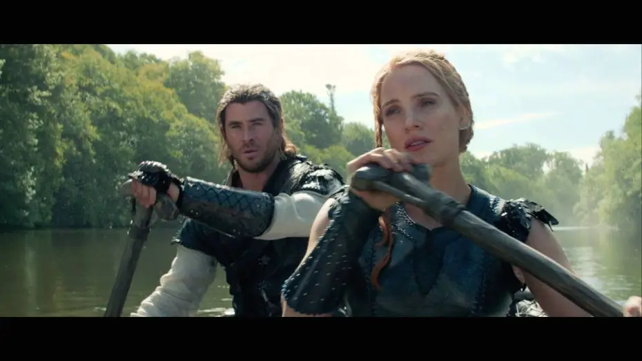 Video for the film The Huntsman: Winter's War — Le Chasseur et la Reine des Glaces / Extrait "Eric plaisante avec Sara" VF [Au cinéma le 20 Avril]